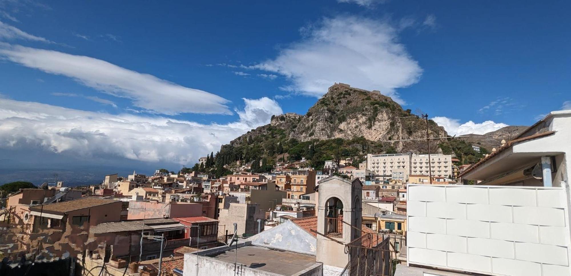 Opuntia Charming Rooms Taormina Eksteriør billede